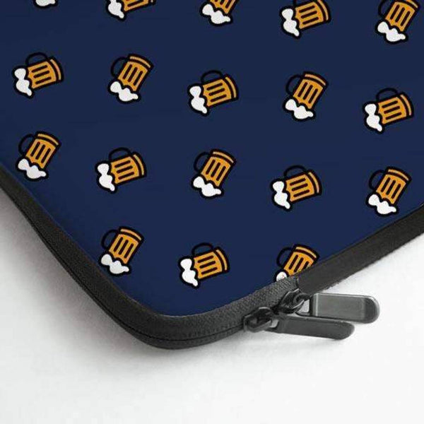 Seamless Beer Laptop Sleeve